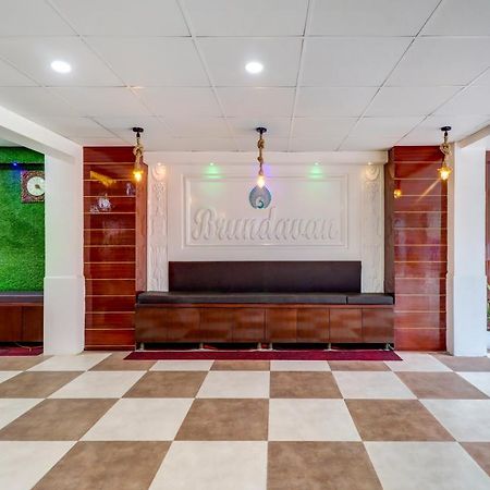 Hotel Brundavan International คุนตูร์ ภายนอก รูปภาพ