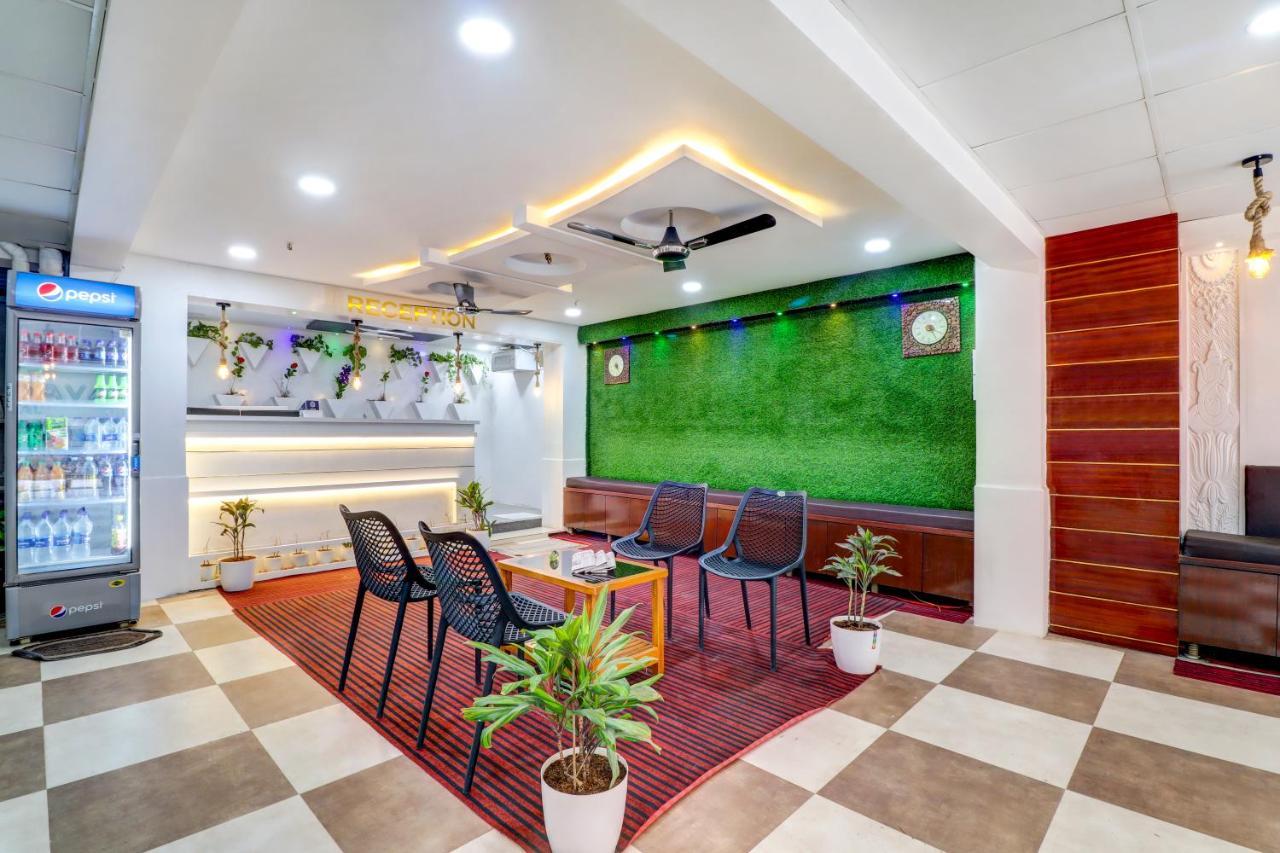 Hotel Brundavan International คุนตูร์ ภายนอก รูปภาพ